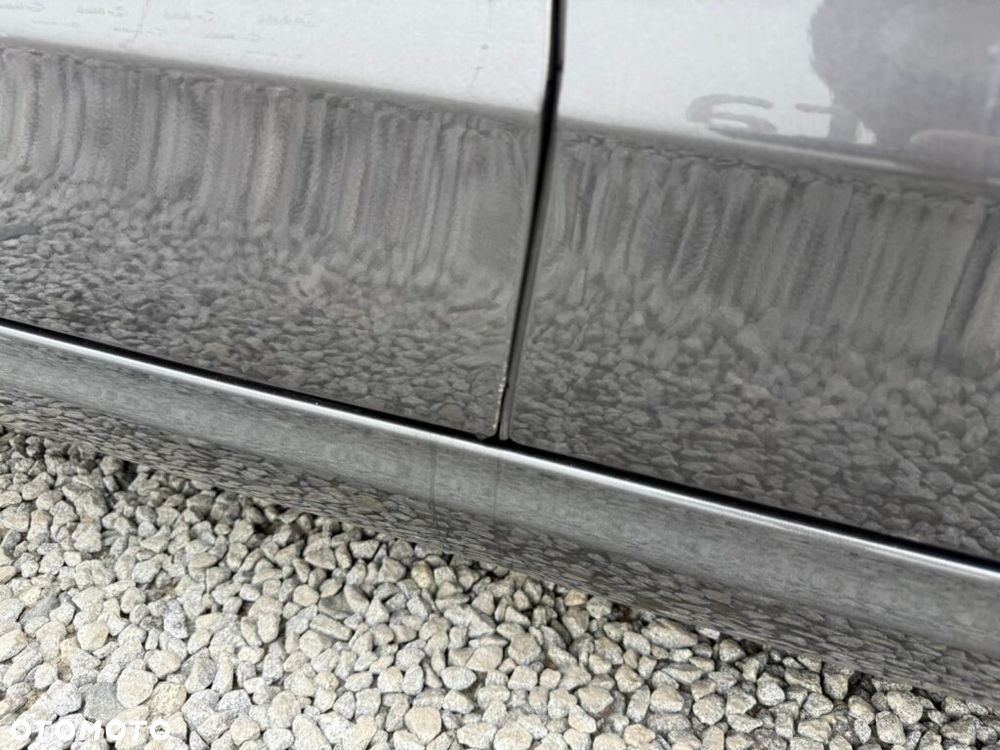 Ford Mondeo 2.0 EcoBlue Titanium - 24