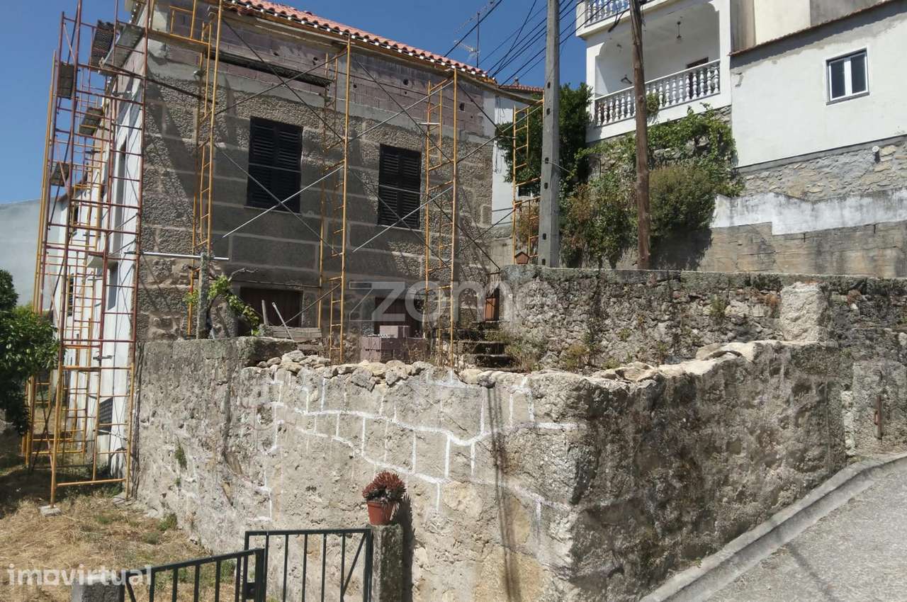 Moradia T5 em fase final de construção em Fornos de Algodres - Grande imagem: 5/18