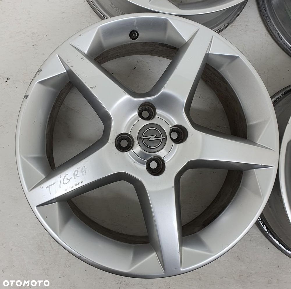 FELGI ALUMINIOWE 17 6.5J ET 41 4x100 OPEL TIGRA B 13189913 - 2