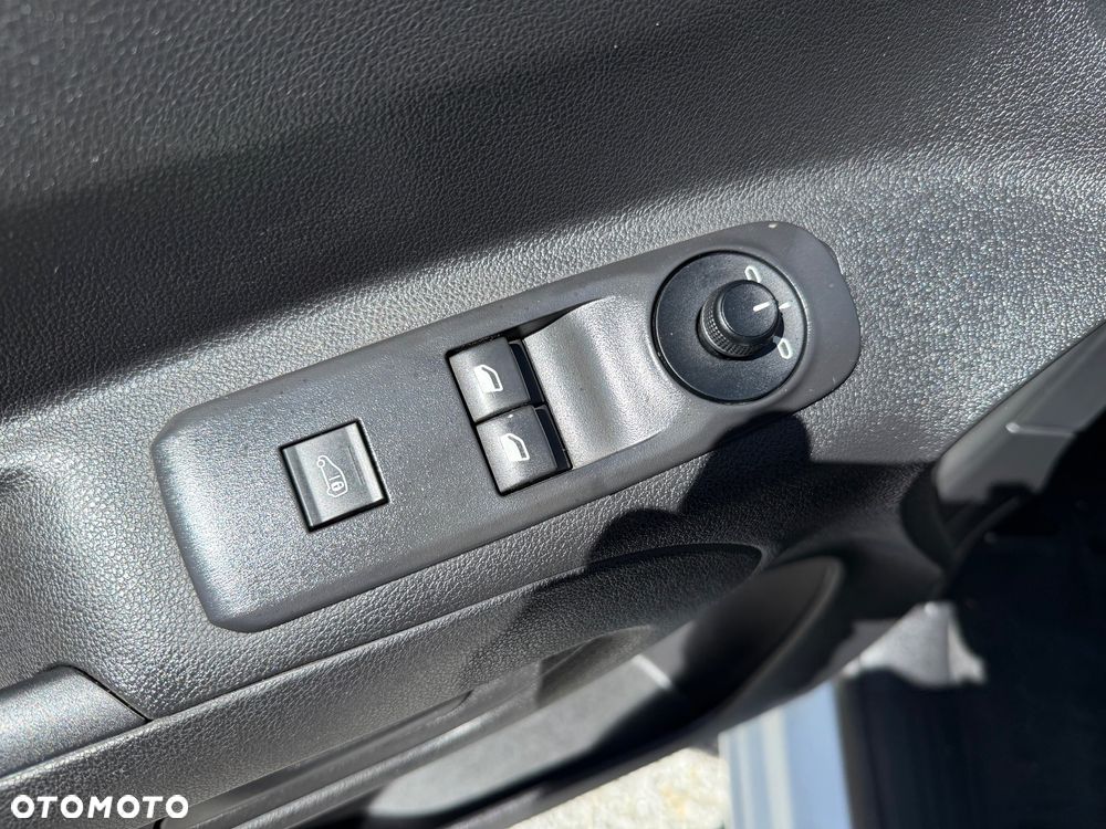 Peugeot Partner 1.5 BlueHDi LONG FV23% Warsztat - 28