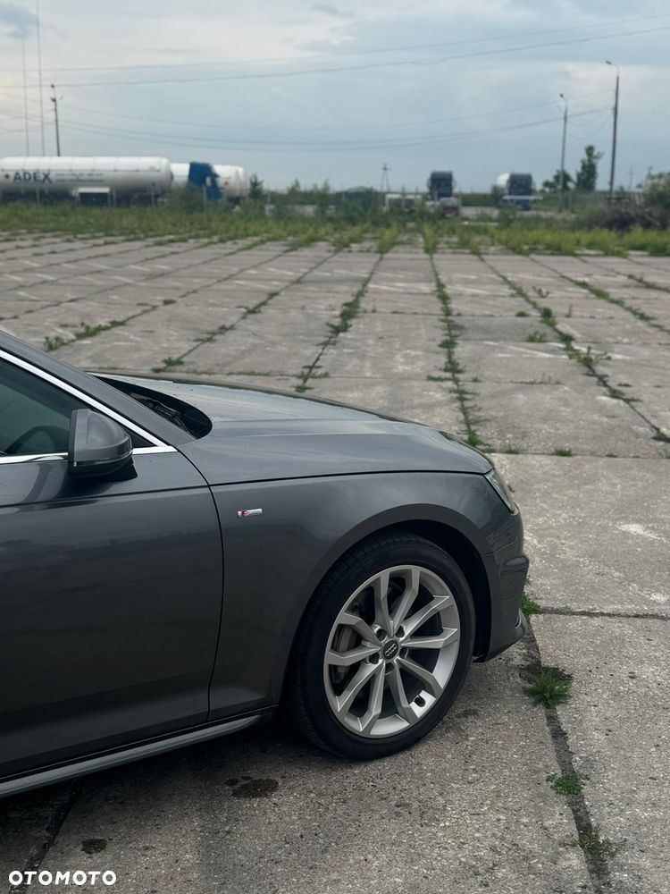 Audi A4 2019 photo 2