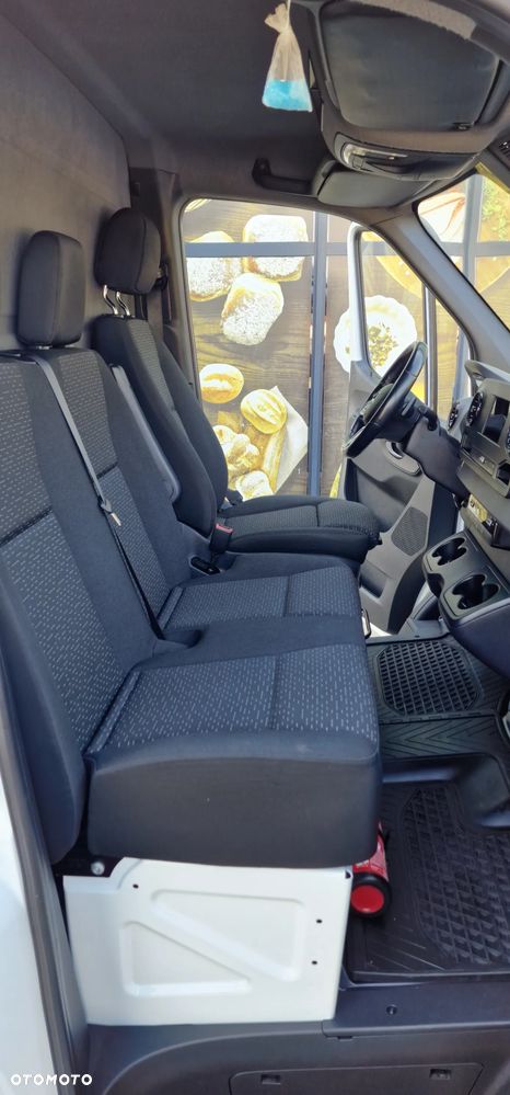 Mercedes-Benz Sprinter - 26