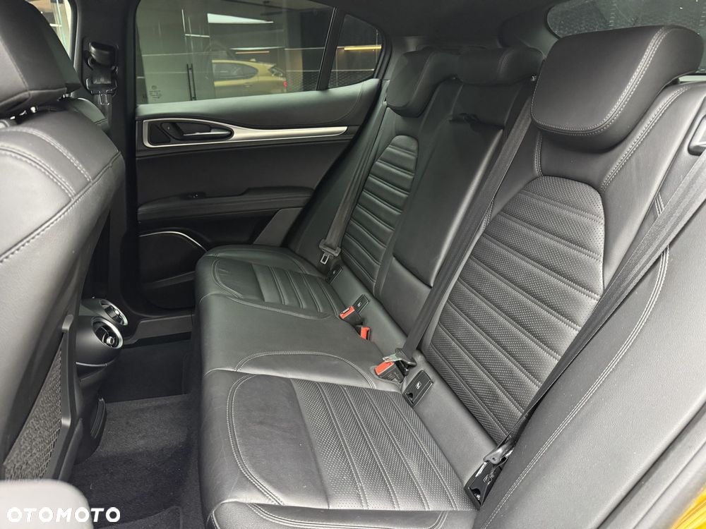 Alfa Romeo Stelvio 2.0 Turbo Veloce Q4 - 15