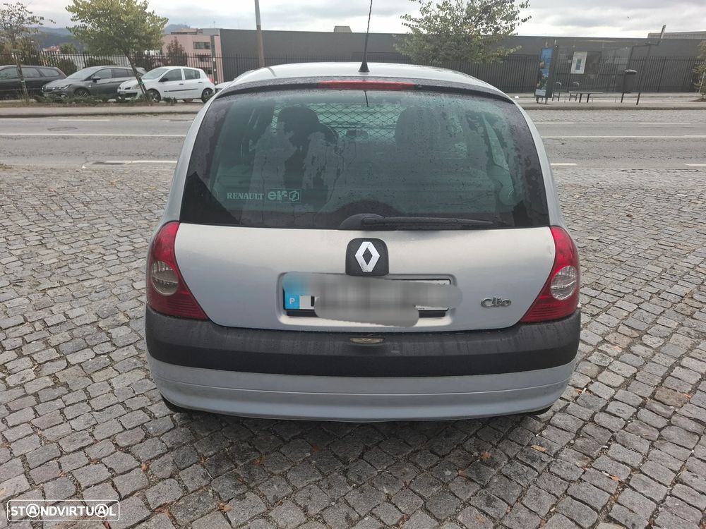 Renault CLIO 1.500 DCI 2LUG - 17