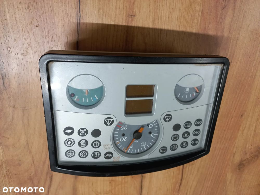 Licznik ,zegary,wyświetlacz motogodzin Renault,Celtis ,ergos,456,426,436,446,466,0011025571,7700070337,7700078748, - 3