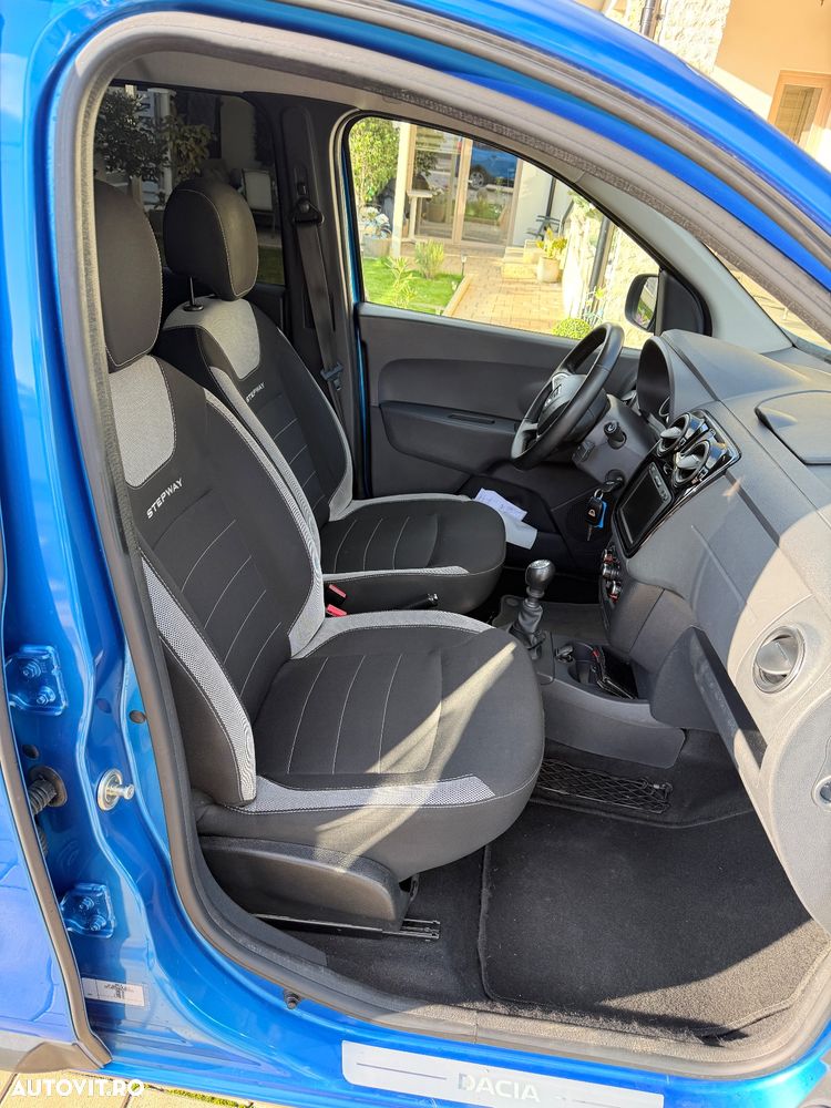 Dacia Lodgy dCi 110 Stepway Celebration - 13