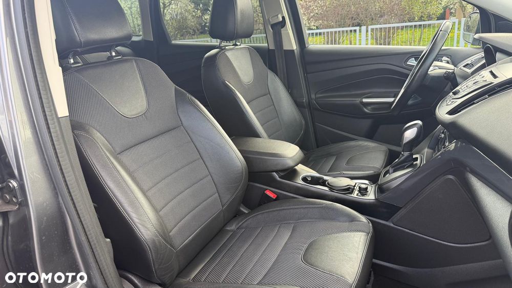 Ford Kuga 2.0 TDCi 4x4 Titanium - 32