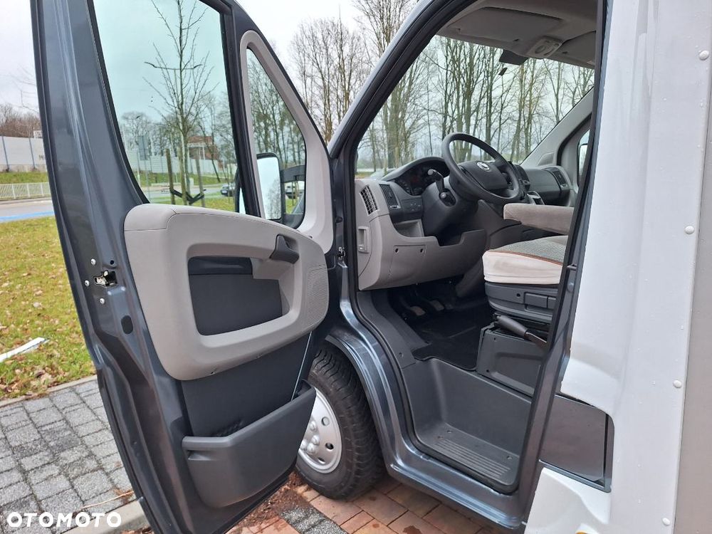 Carado T344 półintegra klimatyzacja hak - 30