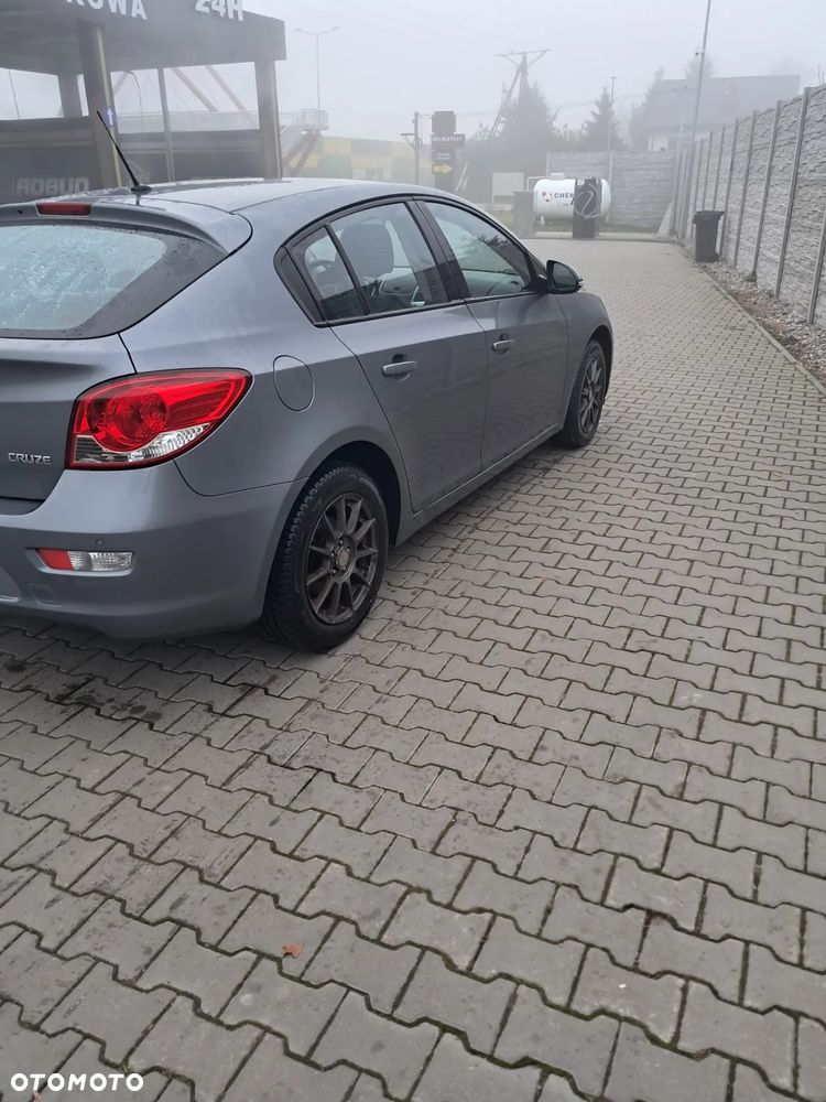Chevrolet Cruze 1.8 LTZ+ - 4