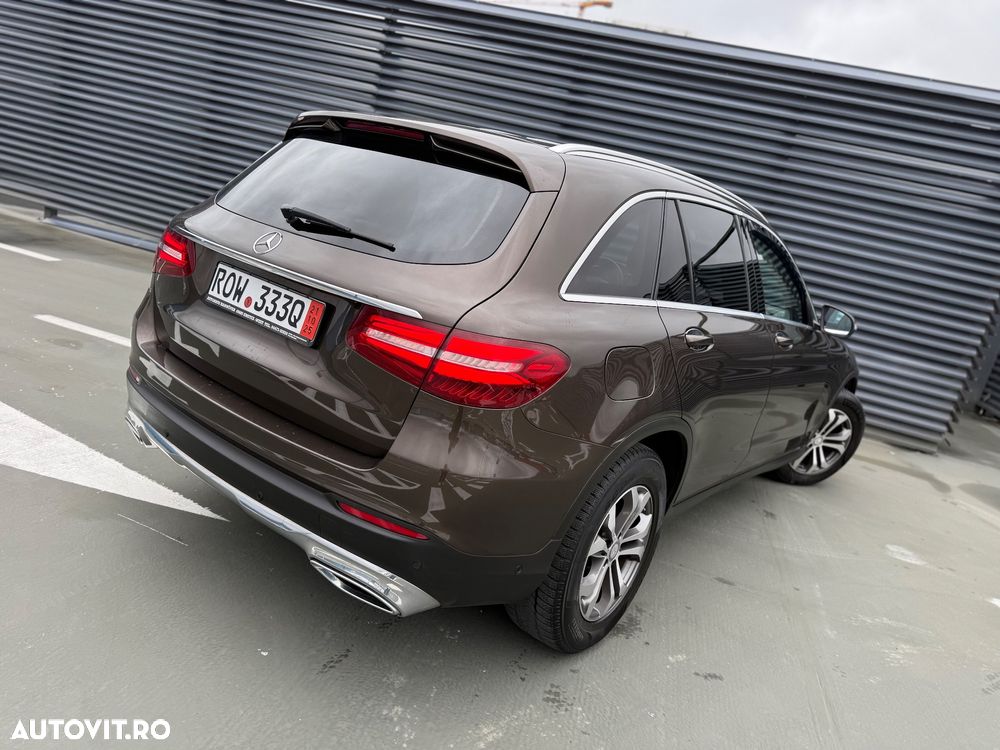 Mercedes-Benz GLC 220 d 4Matic 9G-TRONIC Exclusive - 4