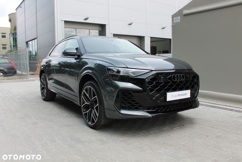 Audi RS Q8 - 9