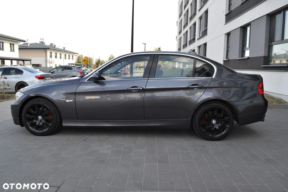 BMW Seria 3 325i - 16