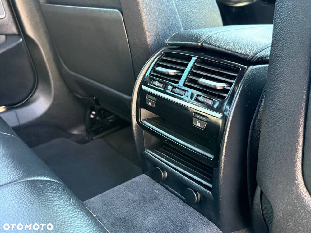 BMW Seria 5 540i xDrive Sport Line - 11