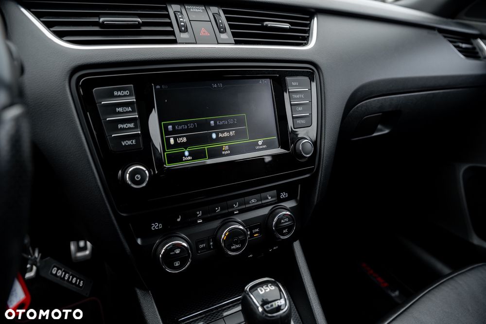 Skoda Octavia 2.0 TDI RS Challenge DSG - 32