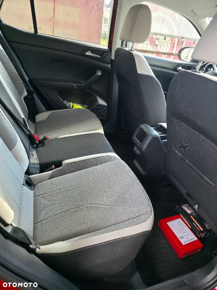 Volkswagen T-Cross - 11