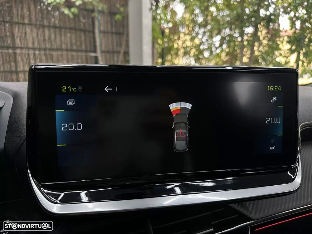 Peugeot e-2008 GT Pack - 29