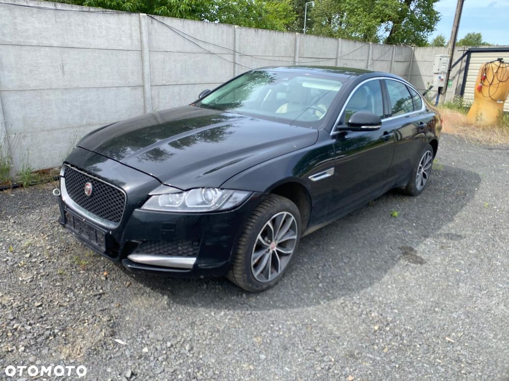 Jaguar XF 20d AWD Prestige - 1