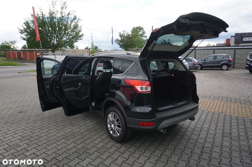 Ford Kuga 2.0 TDCi 2x4 Titanium - 12