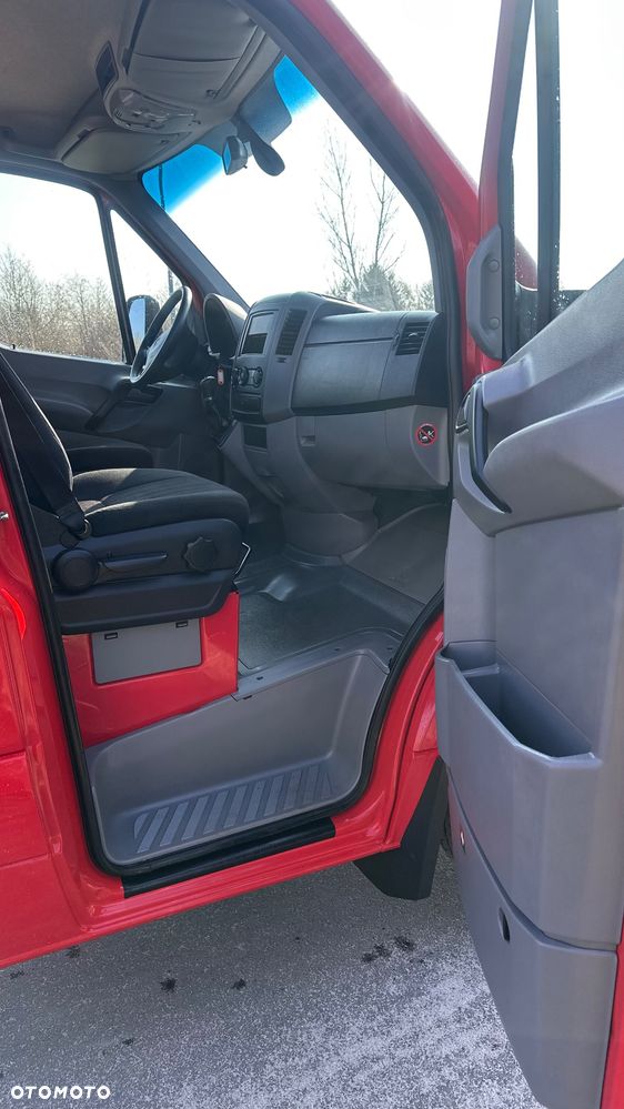 Mercedes-Benz Sprinter 519 - 11