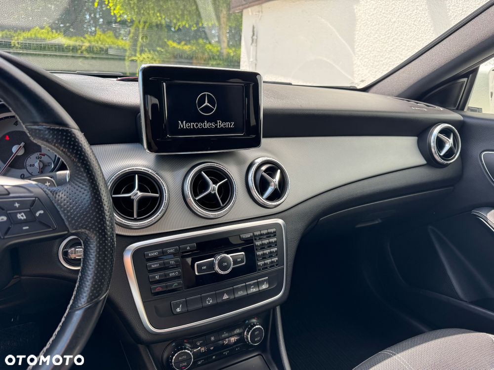 Mercedes-Benz CLA - 8