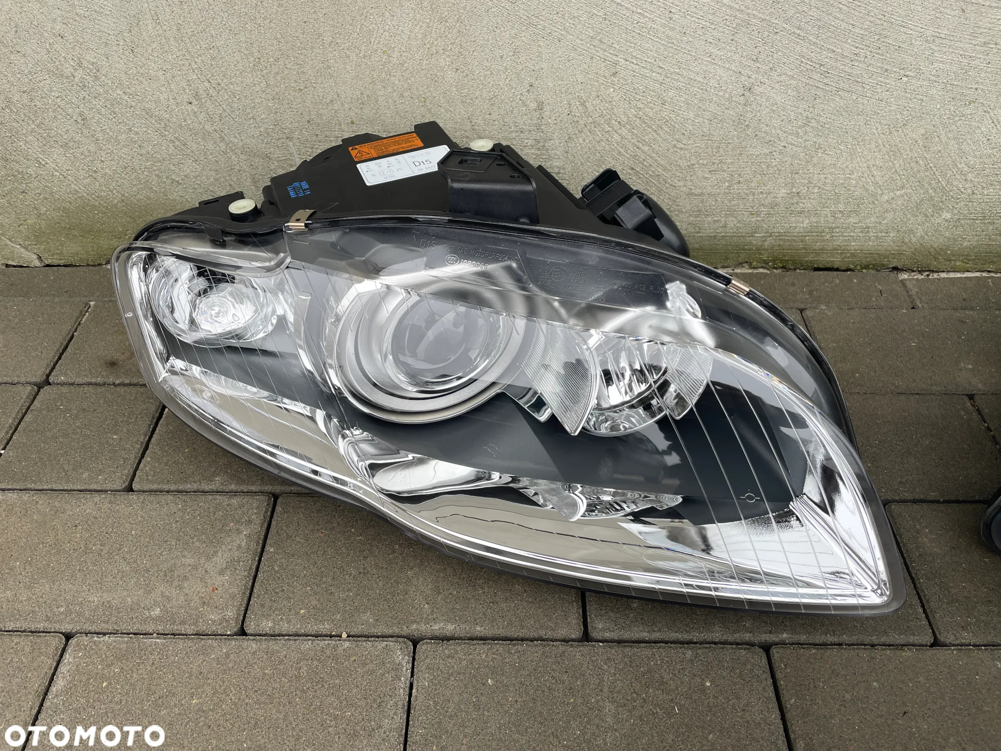 LAMPY PRZEDNIE AUDI A4 B7 LIFT  2006-2008 - NOWE  BI-XENON - 3