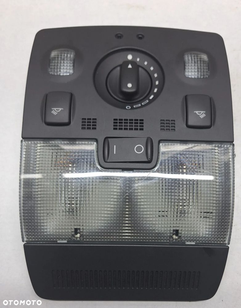 LAMPKA OŚWIETLENIA KABINY -AUDI A4/ B6 S-LINE/ SOUL - 1