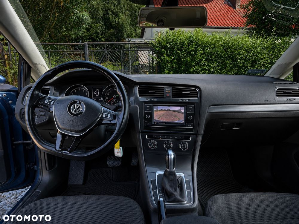 Volkswagen Golf - 5