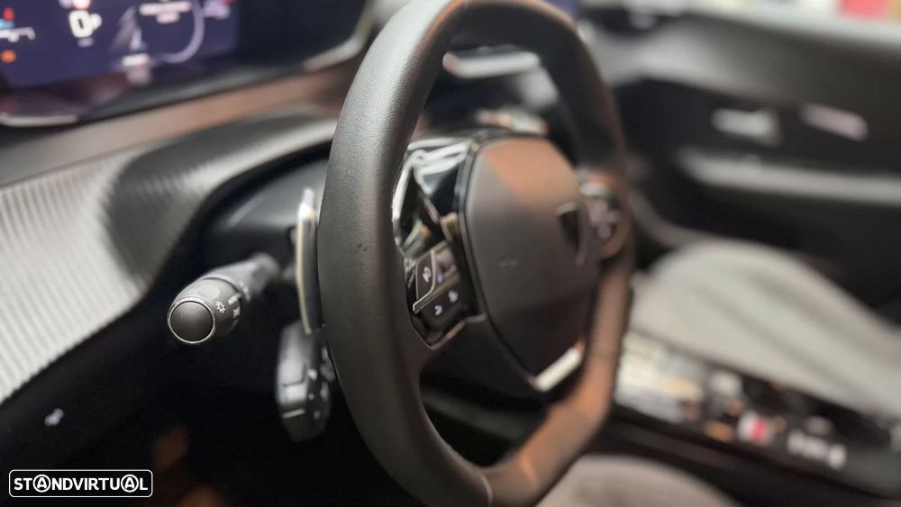 Peugeot 208 1.2 Hybrid Allure e-DCS6 - 16