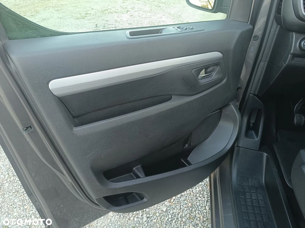Toyota Proace Verso 2.0 D4-D Long VIP - 23