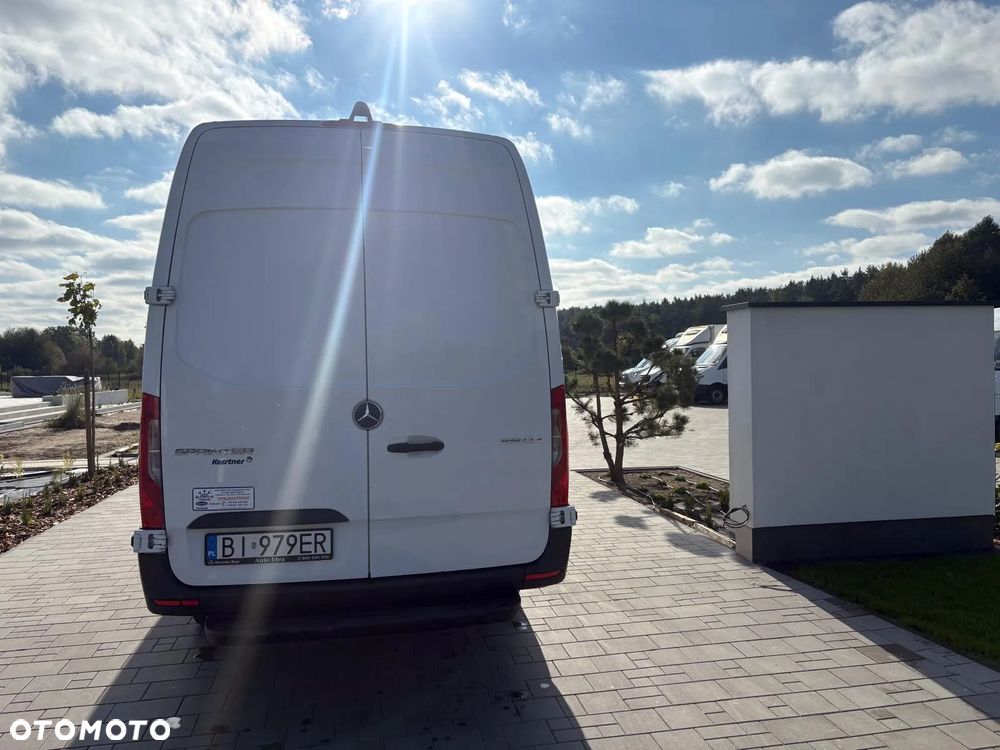 Mercedes-Benz Sprinter - 6