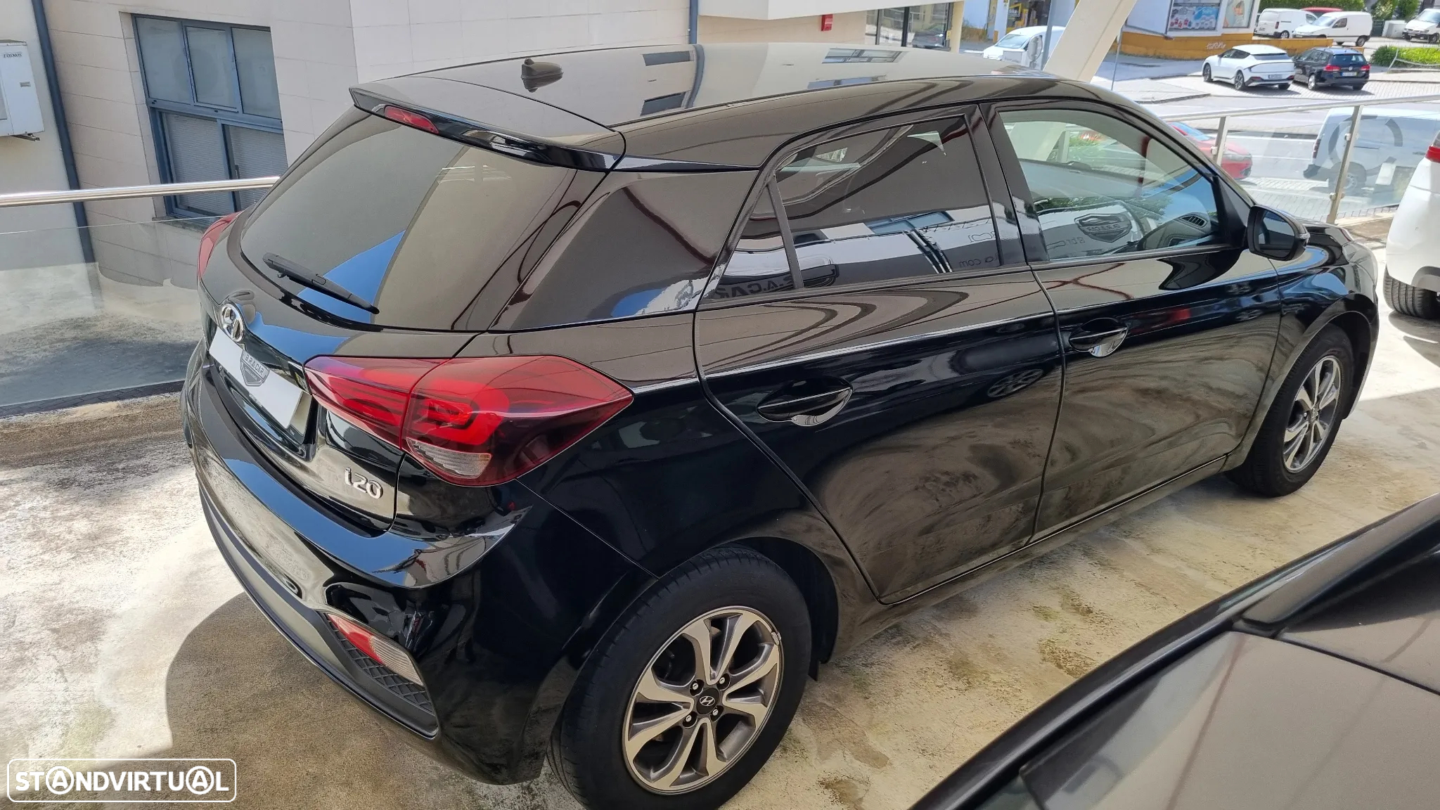 Hyundai i20 - 18