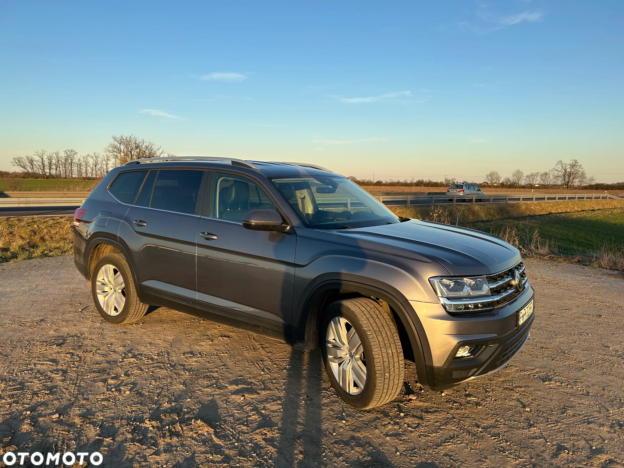 Volkswagen Atlas - 4