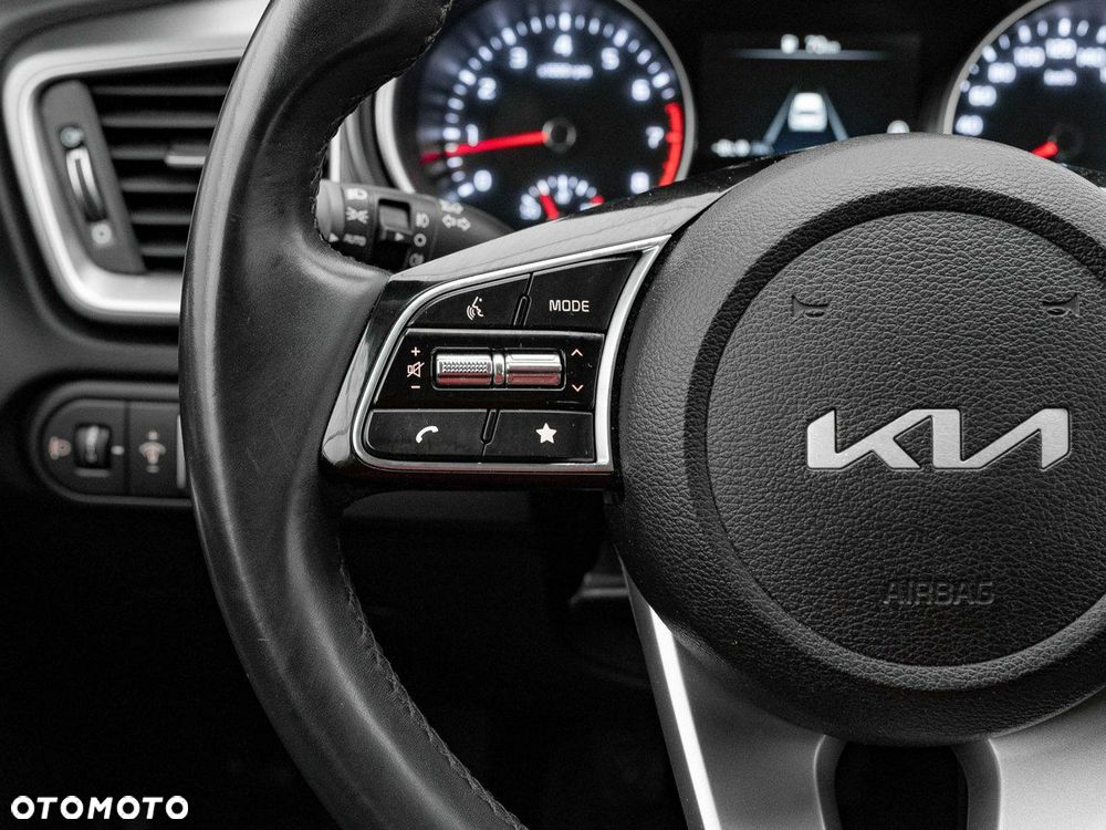 Kia Ceed 1.5 T-GDI M - 15