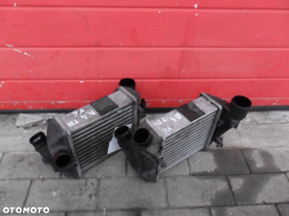 INTERCOOLER CHŁODNICA AUDI A4 B6 B7 2.5 TDI 8E0 - 1