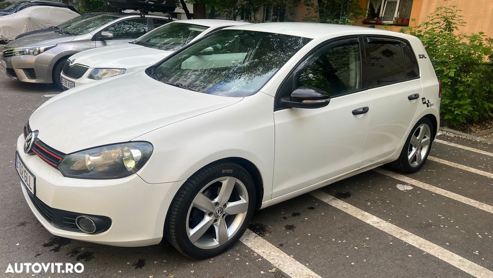 Volkswagen Golf - 6