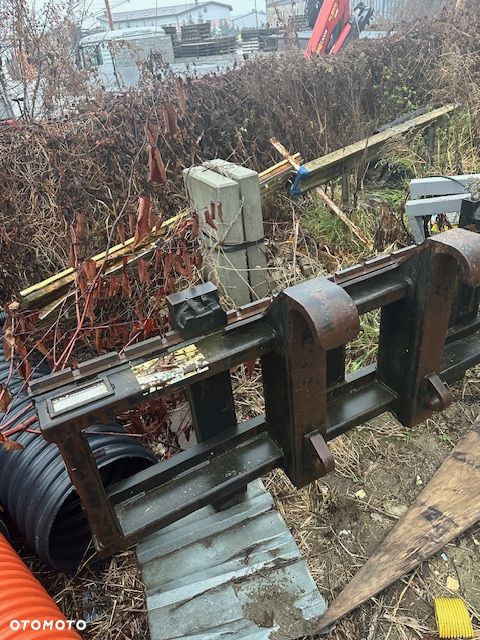 Caterpillar 924 F - 16