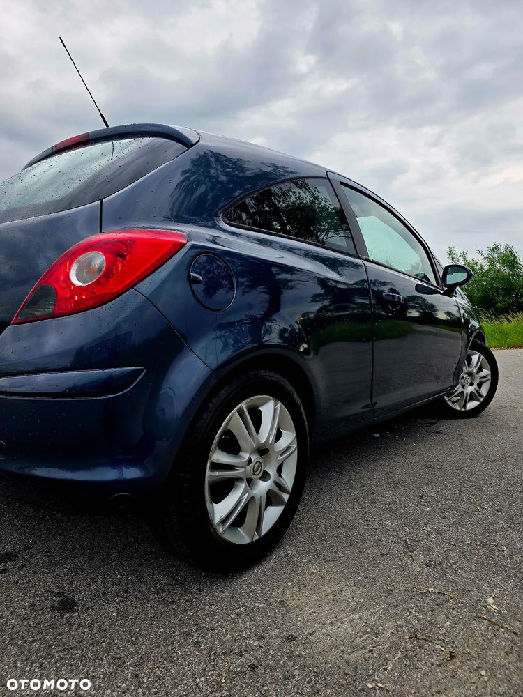 Opel Corsa 1.4 16V Edition - 8
