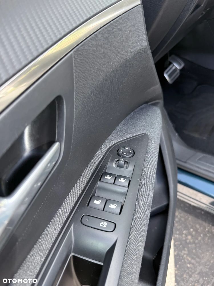 Peugeot 5008 BlueHDI 130 EAT8 Active Pack - 13