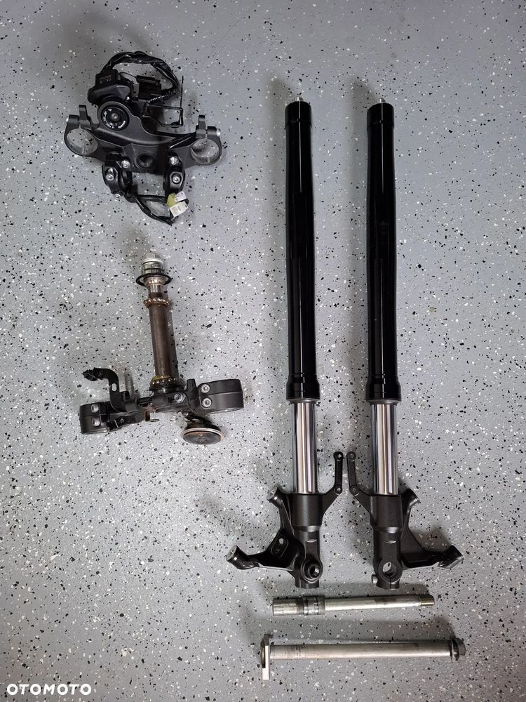 Yamaha MT09 półka ośka stelaż mocowanie lampy - 1