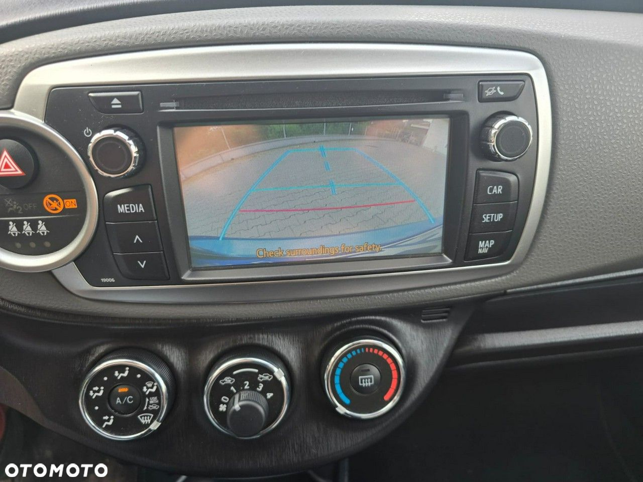 Toyota Yaris - 11