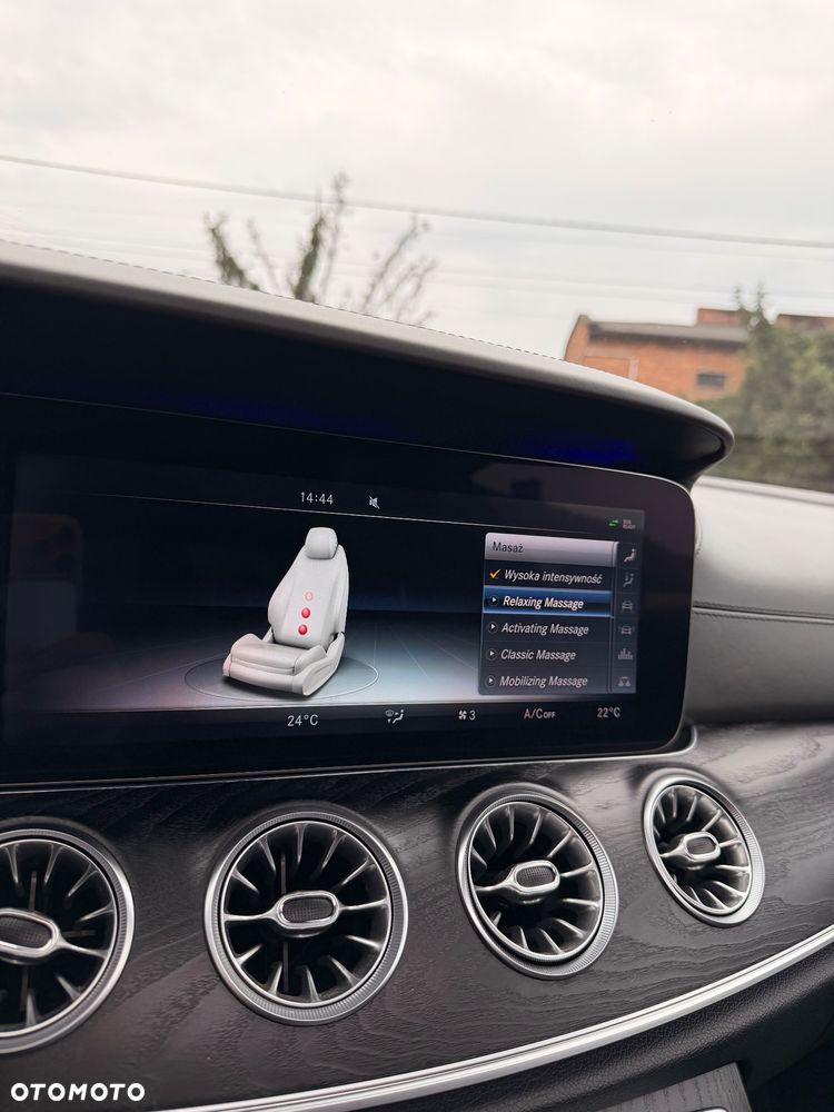 Mercedes-Benz Klasa E 400 4-Matic 9G-TRONIC - 31