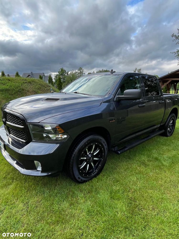Dodge RAM 5.7 4x4 - 3