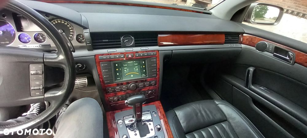 Volkswagen Phaeton - 15