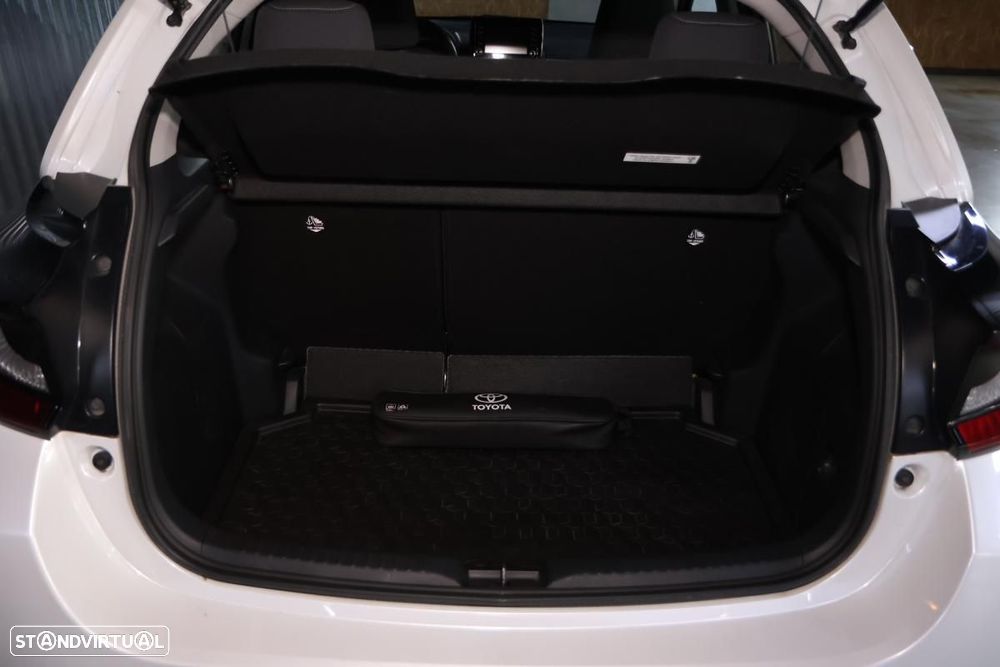 Toyota Yaris 1.5 HDF Comfort - 33