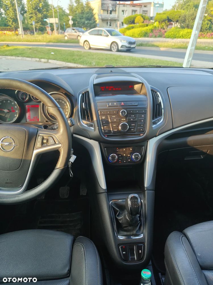 Opel Zafira 1.4 T Cosmo EcoFLEX S&S EU6 - 7