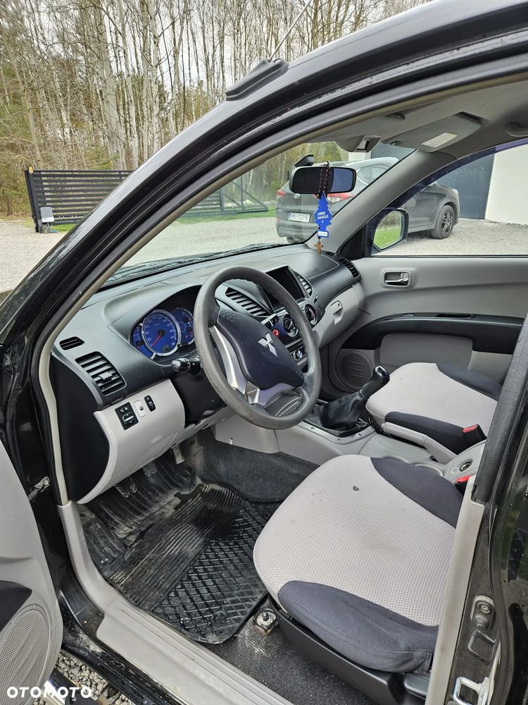 Mitsubishi L200 2.5 DID Special Edition - 13