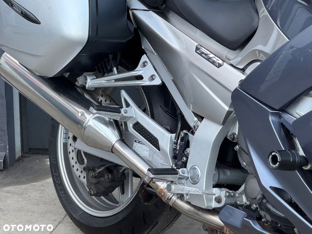 Yamaha FJR - 4
