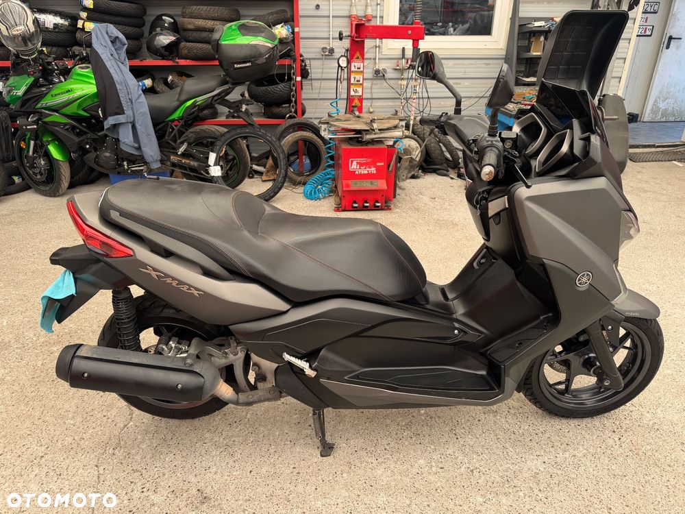 Yamaha X-max - 8