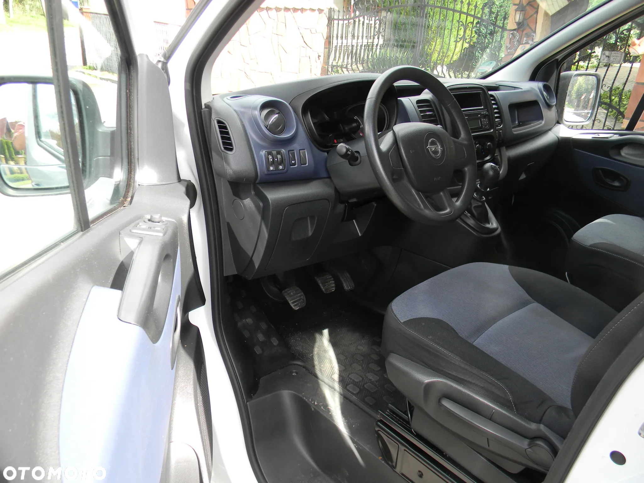 Opel Vivaro - 17