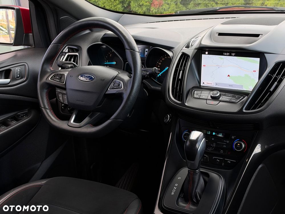 Ford Kuga 2.0 TDCi 4x4 ST-Line - 29